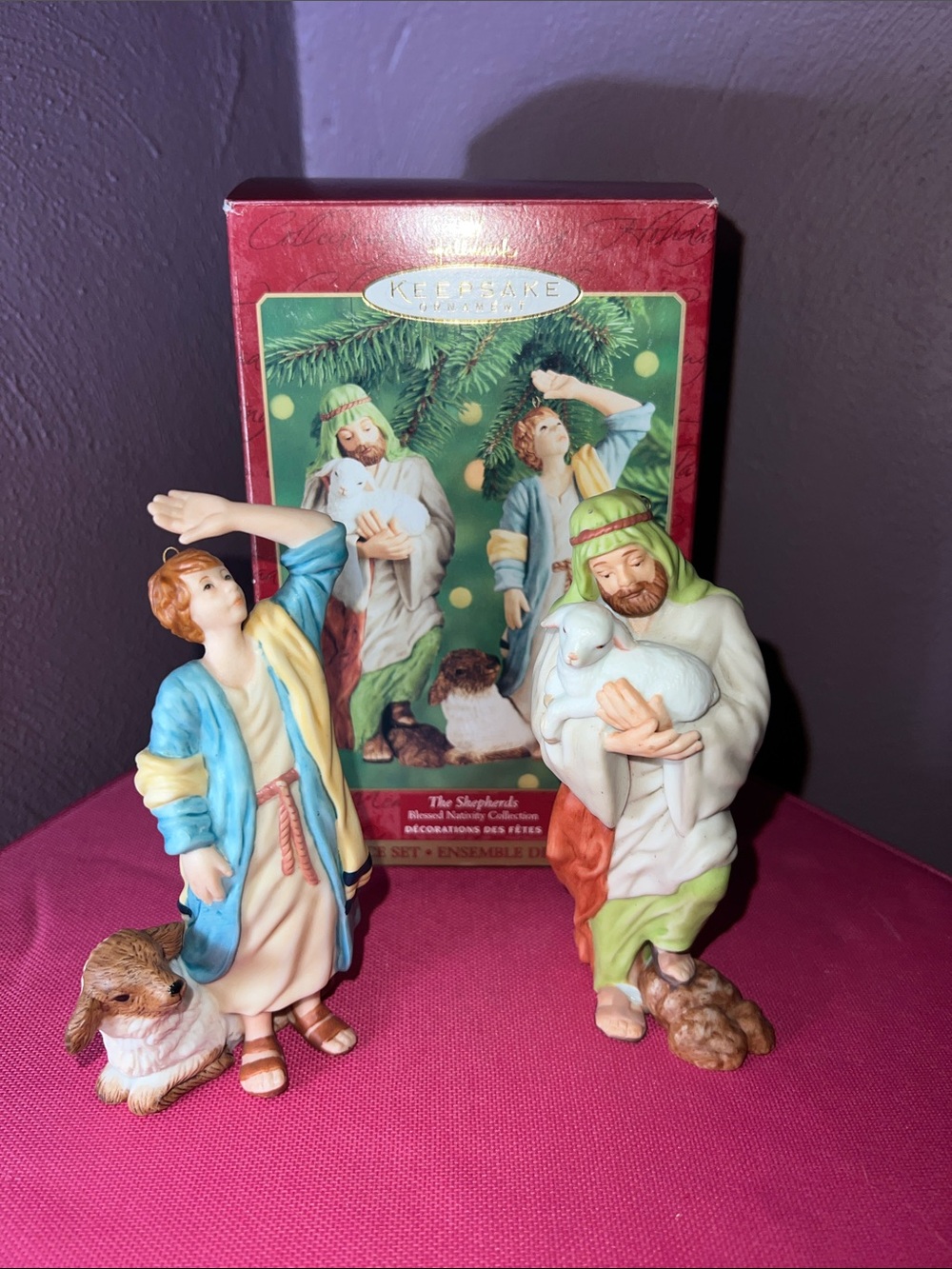 Vintage Hallmark Shepherds Nativity Figurine Set - Cream, Blue & Green
